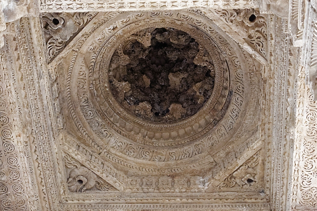 Gwalior-Temples de Sas Bhu-010